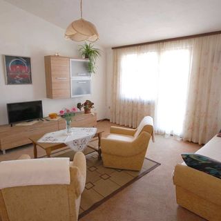 Apartmanok Parkolóhellyel Njivice, Krk - 21859 Njivice (4)