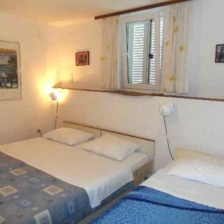 Apartmanok A Tenger Mellett Tkon, Pasman - 21943 Tkon (4)