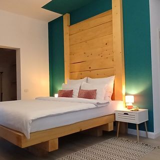 Cristelyn Residence Bran (5)