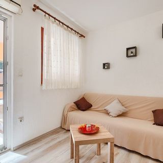 House Tangerine Fazana (5)