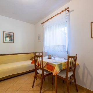 Apartment Perka Vrboska (4)