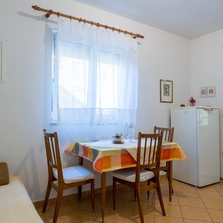 Apartment Perka Vrboska (5)