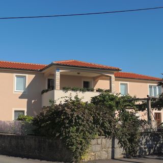 Apartmanok Parkolóhellyel Gabonjin, Krk - 20351 Gabonjin (3)