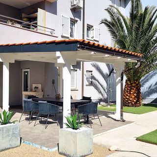 Apartments Osmanović-Hrabrić Baska (3)