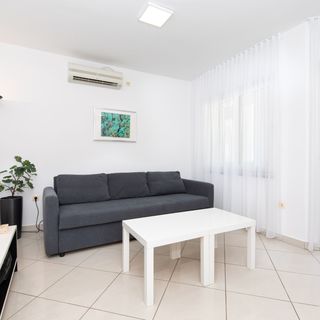 Apartmanok Parkolóhellyel Baska, Krk - 23726 Baška (5)