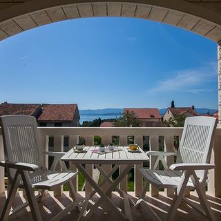 Apartments With Parking Space Bol, Brač - 23845 Bol (4)