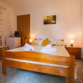 Apartmanok és Szobák A Tenger Mellett Bol, Brac - 23852 Bol (3)