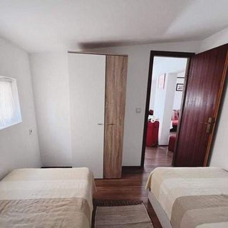 Apartmanok Parkolóhellyel Vir - 23898 (3)