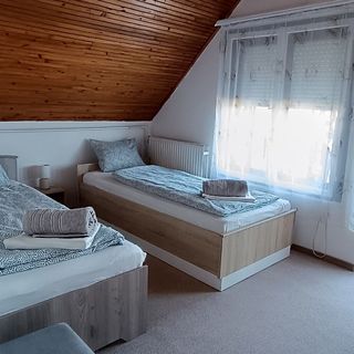 Kitti Apartman Fonyód (5)