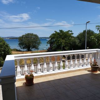 Apartmanok A Tenger Mellett Tkon, Pasman - 6221 Tkon (5)