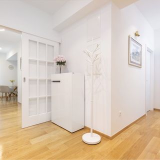 Apartment Nettle Tree Split (5)