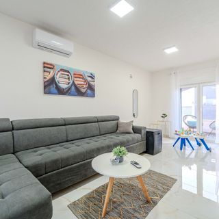 Apartmanok Parkolóhellyel Vir - 24072 (5)