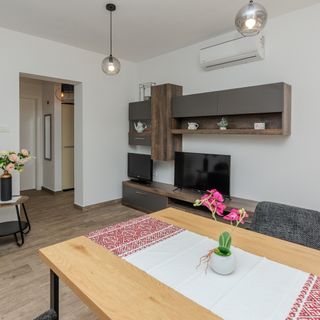 Apartmanok Parkolóhellyel Vir - 24432 (4)