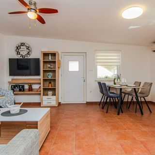 Apartmanok A Tenger Mellett Vir - 24564 (3)