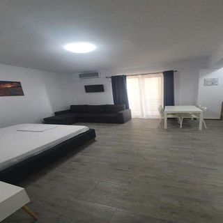 Brizza Apartments 3 Mamaia-Sat (5)