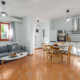 Apartmanok Parkolóhellyel Basanija Umag - 21418 Bašanija (3)