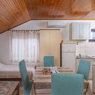 Apartmanok Parkolóhellyel Rijeka - 24933 (3)