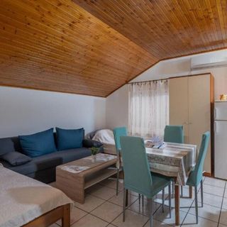 Apartmanok Parkolóhellyel Rijeka - 24933 (4)