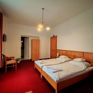 Menta Rooms & Bar Kapuvár (5)