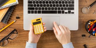 Obrazek - Jak wybrać ofertę na 120 tys. zł, żeby nie przepłacić i nie wpaść w „dodatki”