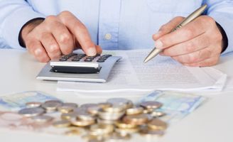 Obrazek - Czy lepiej wziąć kredyt 120 tys. w jednym banku, czy podzielić go na kilka mniejszych?