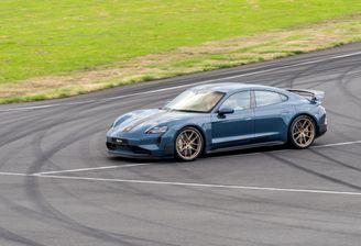 Porsche Taycan turbo gt