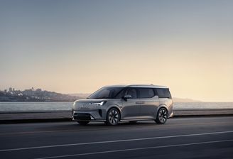 Volvo EM90 2024