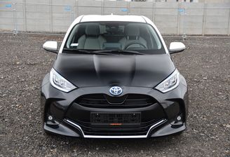 Toyota Yaris 2021 samochód roku