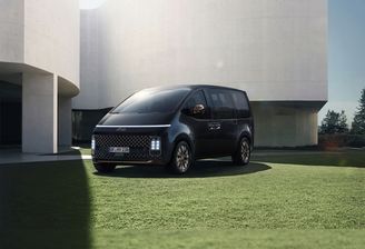 Hyundai Staria 2024