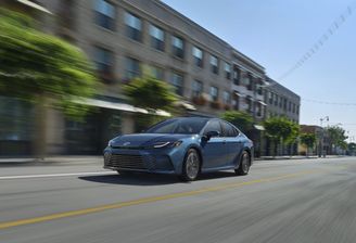 Toyota Camry 2025