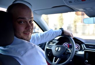 pierwsze wrażenie w sprzedaży- Sebastian Henig