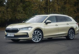 Skoda Superb Combi PHEV