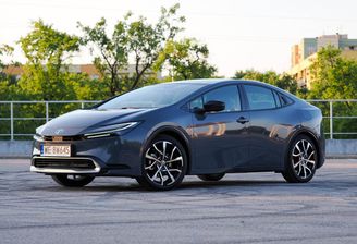 Nowa Toyota Prius 2023
