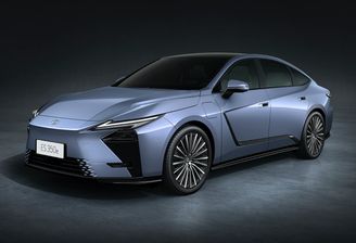 Lexus ES 2025
