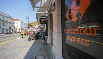 Carrefour kończy z klubami czytelnika. Franczyzobiorcy nie chcą omijać zakazu handlu w niedziele