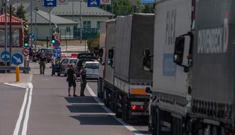 Kolejny problem. "Przewoźnicy podbijają ceny transportów humanitarnych do Ukrainy"