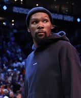 Świetne informacje. Gwiazda NBA wraca do gry