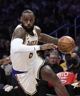 Bulls zepsuli powrót LeBrona Jamesa. Thriller w San Francisco