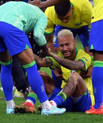 Zdjęcia wyrażają więcej niż tysiąc słów. Tak Neymar zareagował na sensacyjne odpadnięcie
