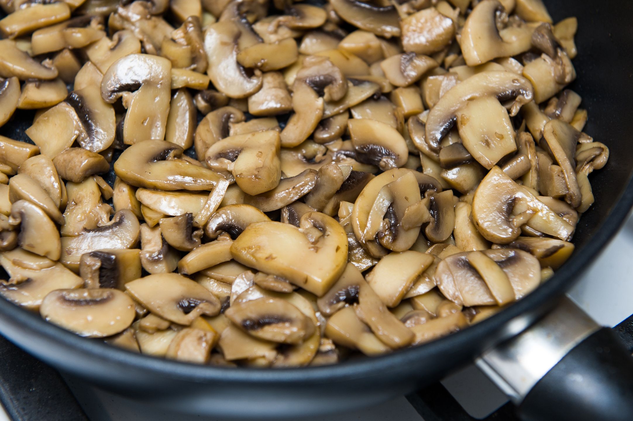 Transforming humble white mushrooms: A pantry hack revealed