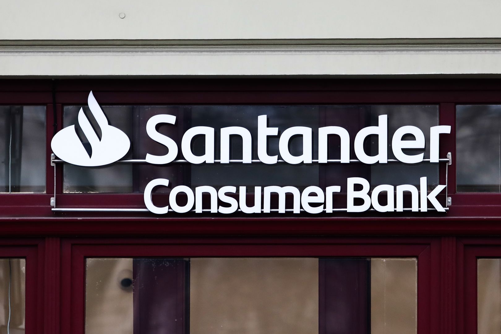 Awaria aplikacji Santander Consumer Banku. "Prosimy o cierpliwość"