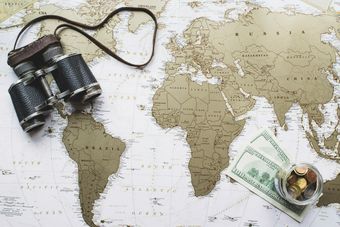 Jakich walut nie wolno wywozić zza granicy i dlaczego to ważne?