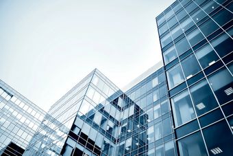Bank hipoteczny — czym różni się od tradycyjnego banku?