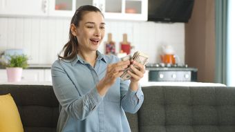 249 zł więcej w kieszeni? Prawda o wynagrodzeniu minimalnym w 2025