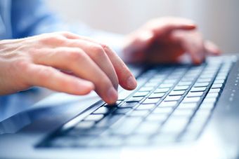 Finanse na Facebooku, czyli który bank i jak komunikuje się przez portale społecznościowe