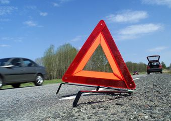 Jak uniknąć piramid i innych oszustw finansowych - poradnik KNF
