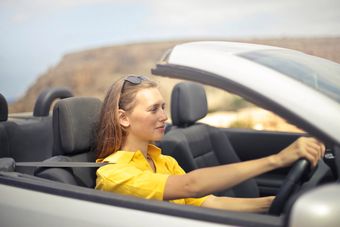 Kupujemy używane auto – krok po kroku jak uzyskać kredyt samochodowy