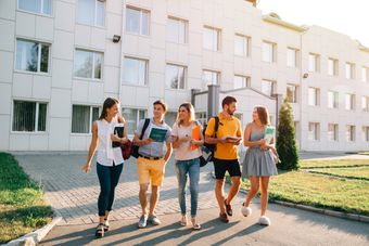 Kredyt studencki 2024/2025. Gdzie wziąć kredyt na studia?