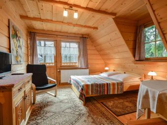 POKOJE i APARTAMENTY REGIONALNE