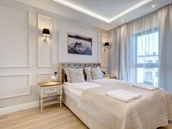 Live & Travel Apartments